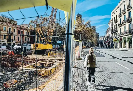  ?? ILEX GARCIA ?? Les obres de la futura biblioteca de Sarrià per fi estan en marxa, després de cinc anys de retards