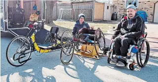  ?? BOB TYMCZYSZYN TORSTAR ?? Karen Natho and athlete Jim Davis, show one of the Niagara Penguins trailers that was damaged and broken into on Feb. 21. An estimated $22,000 of equipment was reported stolen or damaged.