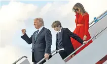  ??  ?? Trump card: the Donald touches down