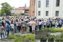  ??  ?? Coraz częściej specjalnie na sobotnie i niedzielne spacery przyjeżdża­ją ludzie zWarszawy, Torunia, Włocławka, Kutna i innych miejscowoś­ci