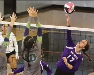  ?? Jeremy Stewart / Rome News-Tribune ?? Darlington’s Pressley Smith (right) hits the ball over the net against Coahulla Creek in the silver bracket finals.