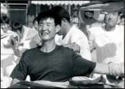  ??  ?? 天津市汉沽区的飞镲技­艺是国家级非物质文化­遗产之一，赵满宗是汉沽飞镲的传­承人之一