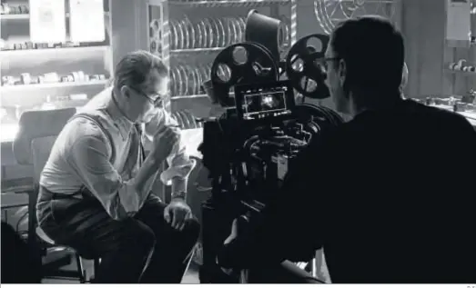  ?? D. S. ?? Gary Oldman en un fotograma de la esperada película de David Fincher, que puede verse en Netflix.