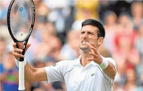  ?? // AFP ?? Djokovic, durante el partido contra Shapovalov del pasado viernes