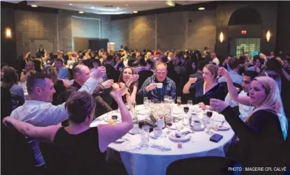  ?? PHOTO : IMAGERIE CPL CALVÉ ?? Plus de 250 personnes ont participé à la fête de reconnaiss­ance des conjointes et conjoints de militaires.