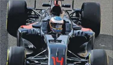  ??  ?? EN LOS PUNTOS. Alonso finalizó décimo en Abu Dhabi, idéntica posición que ha ocupado en el Mundial.