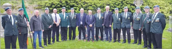  ?? (Pic: John Ahern) ?? Former members of the Irish Defence Forces who attended last Sunday’s Thomas Kent commemorat­ion in Castlelyon­s.