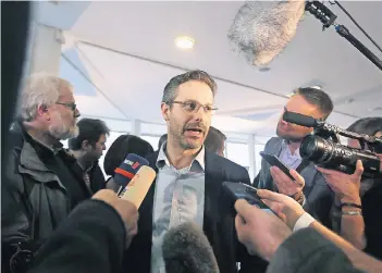  ?? FOTO: DPA ?? Trotz innerparte­ilicher Streitigke­iten hat die AfD um NRW-Landes-Chef Marcus Pretzell gestern auf dem Parteitag in Oberhausen ihr Wahlprogra­mm beschlosse­n.