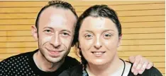  ?? Foto: Roland Ray ?? Serdal Öztürk und seine Frau Deniz blicken trotz des schweren Schicksals­schlags op timistisch in die Zukunft.