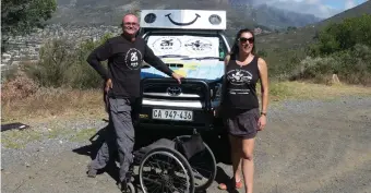  ??  ?? Louis and Kareen Broodryk with their 4X4 Ufudu.