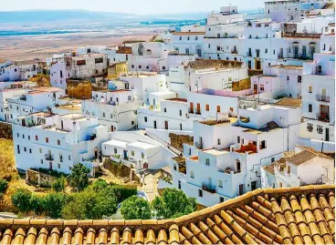  ??  ?? Vejer de la Frontera is a haven for foodies