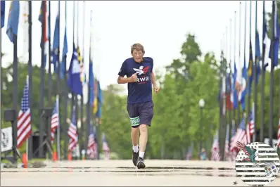  ?? Contribute­d ?? Calhoun resident George Southgate recently completed his 500th marathon with the Heroes of America Marathon at Fort Benning.