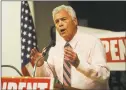  ?? Brian A. Pounds / Hearst Connecticu­t Media ?? Oz Griebel speaks to Independen­t Party voters during the party’s nominating convention in Waterbury on Sunday.