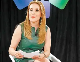  ?? JORGE GONZÁLEZ ?? Azucena Uresti, conductora del noticiario de las 9 de la noche.