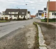  ?? Foto: Jonathan Mayer ?? Wittisling­er Bürger starten eine Unterschri­ftenaktion gegen den Ausbau der Ziertheime­r Straße.