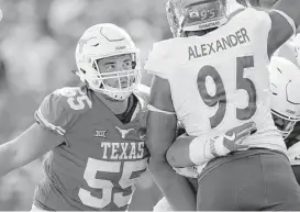  ?? Eric Gay / Associated Press ?? Texas’ offense should get a boost up front with the return of All-America tackle Connor Williams (55), who has missed most of the season with a knee injury.