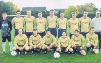  ?? ?? This is the McAlpine AFC team which played in the Dundee Sunday Morning AFA. The year is unknown and there are no names for the players.
Can any reader help?