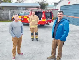  ??  ?? Mayor View Volunteer Fire Brigade has a new ute to help better serve the community. Pictured is Gary Alway, Paul Tucker and Peter Church.