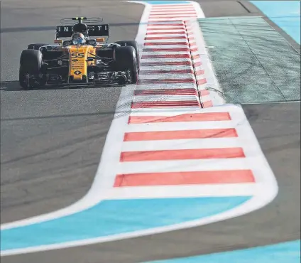  ?? FOTO: GETTY ?? Carlos Sainzy Fernando Alonso llevarán motor Renault en 2018, un propulsor que debe mejorar en cuanto a fiabilidad y potencia