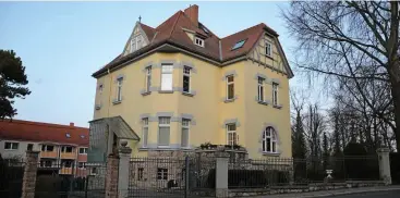  ?? FOTO: SUSANNE SEIDE ?? Die Villa in der Wilhelm-Külz-Straße 19 (damals Südstraße). Hier haben in den 1930er-Jahren Hedwig Bendemann und Elsa Krüger gewohnt und war Martha Käselau als Hausmädche­n beschäftig­t.