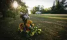  ?? AFP/Getty Images ?? Flowers lie outside the house where one of the stabbing victims was found in Weldon, Saskatchew­an. Photograph: Lars Hagberg/