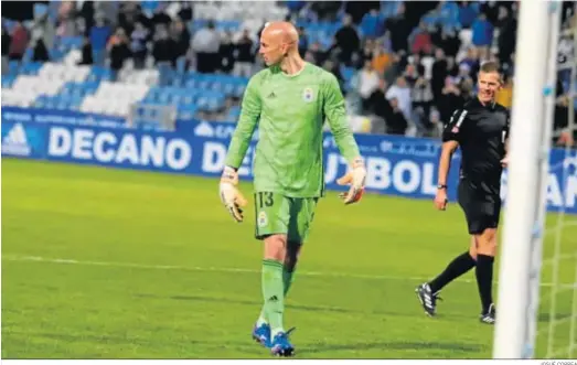  ?? JOSUÉ CORREA ?? Nauzet, en un partido con el Recreativo.