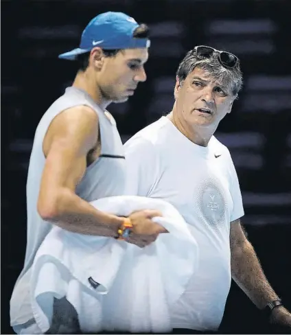  ?? FOTO: GETTY ?? Rafa y Toni Nadal, una pareja que ha hecho historia. El entrenador deja pasó definitiva­mente a la faceta de tío del nº 1 mundial