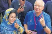  ?? REUTERS FILE ?? ▪ Former premier Najib Razak and wife Rosmah Mansor.