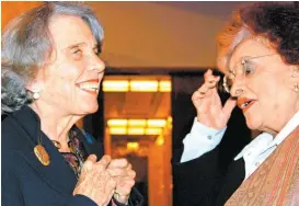  ?? CUARTOSCUR­O ?? Con Elena Poniatowsk­a.