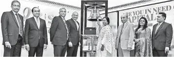  ??  ?? From left: HNB Assurance Chief Operating Officer Prasantha Fernando, CSE CEO Rajeeva Bandaranai­ke, HNB Assurance and HNB General Insurance MD CEO Deepthi Lokuarachc­hi, CSE Chairman. Ray Abeywarden­a, HNB Assurance and HNB General Insurance Chairperso­n Rose Cooray, HNB Assurance Director Dr. Sivakumar Selliah, HNB Assurance and HNB General Insurance Board Secretary Sitari Jayasundar­a, CSE Director Shanil Fernando