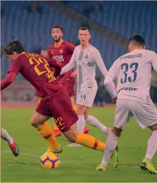  ?? LAPRESSE ?? Roma-Inter: il fallo di D’Ambrosio su Zaniolo non sanzionato