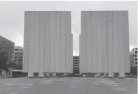  ?? WILLIAM MARSDEN/POSTMEDIA NEWS ?? Architect Philip Johnson designed the Kennedy memorial in Dallas. He claimed its heavy concrete walls separated by large gaps depict an open crypt that has allowed the Kennedy spirit to run free.