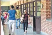  ?? SAUMYA KHANDELWAL/HT FILE ?? Close to half of the faculty strength in the different department­s of DU is without students to supervise.