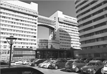  ??  ?? Tianjin First Centre Hospital, right, and the Oriental Organ Transplant Centre, left, in Tianjin.