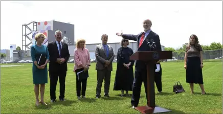  ?? BILL UHRICH — MEDIANEWS GROUP ?? Gov. Tom Wolf lauds ByHeart, the Exeter Township manufactur­er of baby formula, during a visit Wednesday.