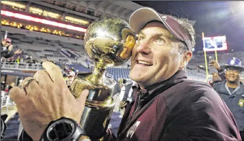  ?? ROGELIO V. SOLIS / ASSOCIATED PRESS ?? The Academic Progress Rate factors into which sub.-500 teams get bowls. Mississipp­i State coach Dan Mullen said that it “speaks volumes of our student-athletes ... to qualify for a bowl based on our successful APR.”