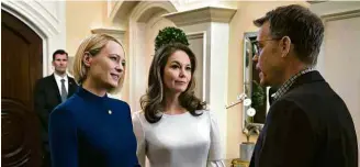  ?? Divulgação ?? Robin Wright, Diane Lane e Greg Kinnear na temporada final de ‘House Of Cards’