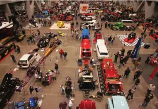  ?? FILE ?? Cincinnati Cavalcade of Customs, will be held today through Sunday at Duke Energy Convention Center, 525 Elm St., Cincinnati. Pictured is a previous Cavalcade of Customs auto show in Cincinnati at the Duke Convention Center.