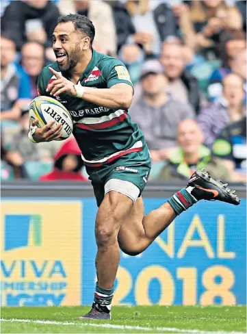  ??  ?? Final flourish: Telusa Veainu scores Leicester’s fifth try at Twickenham; (below) Bath coach Todd Blackadder tried to remain upbeat