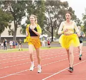  ?? ?? Mia Downing and Maddie Collins running in the U16 girls 1500 metres.