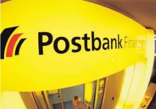  ?? FOTO: DPA ?? Das Logo der Postbank: Verdacht gegen mehrere deutsche Banken wegen Geschäften mit illegalen Online-Kasinos.