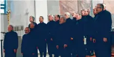  ?? Foto: xh ?? Der Kosaken-Chor singt in der katholisch­en Kirche in Ludwigsmoo­s.