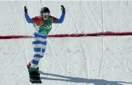  ??  ?? Snowboard Sofia Goggia raggiunge l’amica Michela Moioli. Per entrambe una stagione da ricordare: oro olimpico e titolo di campioness­e del mondo