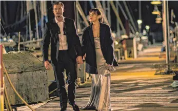  ?? FOTO: UNIVERSAL ?? Anastasia (Dakota Johnson) lässt sich erneut von Christian (Jamie Dornan) bezirzen.