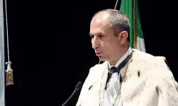  ??  ?? Maurizio Tira Il rettore della università Statale di Brescia