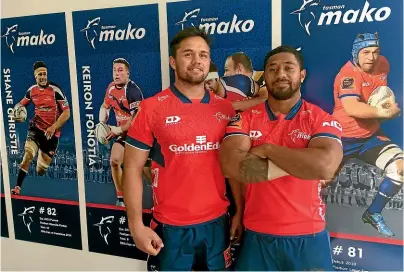  ?? TIM O’CONNELL/ STUFF ?? Tasman Mako wider squad members Jesse McDonald, left, and Ben Finau suit up for the 2018 season at the team’s photo shoot in Nelson.