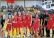  ?? RICH FISHER — FOR THE TRENTONIAN ?? Robbinsvil­le’s Fiona Aromando (10) poses with teammates after reaching 1,000 career points.