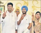  ?? SANJEEV VERMA/HT PHOTO ?? (From left) JJP chief Dushyant Chautala, JJP Haryana president Sardar Nishant Singh and Chautala’s mother Naina Chautala after a meeting in New Delhi on Friday.