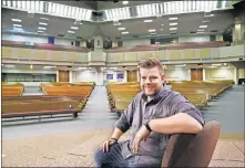  ?? [THE OKLAHOMAN ARCHIVES] ?? The Rev. Marc Johnson is pictured on the altar in the sanctuary of Crossroads Church, where he is senior pastor.