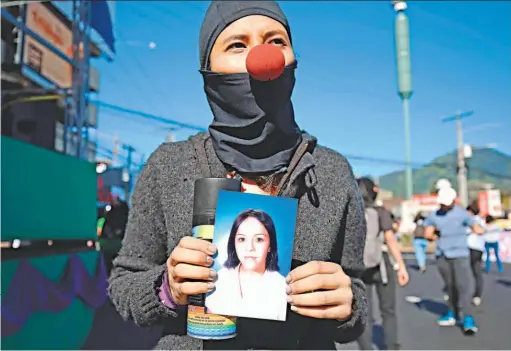  ??  ?? VIOLENCIA. EL FISCAL DIJO QUE ES ALARMANTE QUE LAS MUJERES SEAN DE LOS SECTORES “MÁS EXPUESTOS” Y SEAN VICTIMIZAD­AS AUN EN SUS HOGARES.